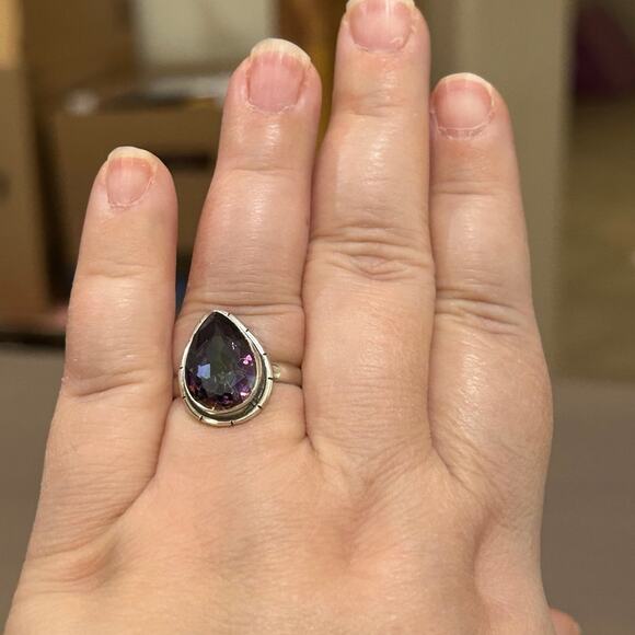 925 Sterling Silver Large Pear-Shaped Mystic Fire CZ Ring Size 9 - Box Included - Picture 4 of 6